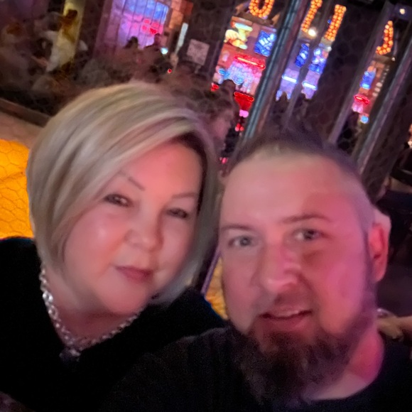 COPY - Meet your Posher, Lori - Picture 5 of 15